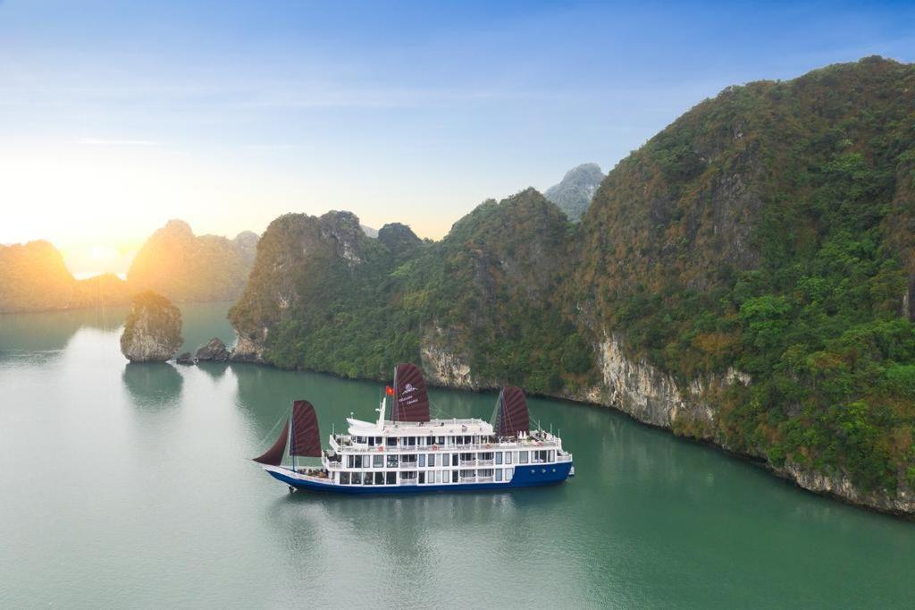 Hotel Lapinta Luxury Cruises Ha Long Exterior foto